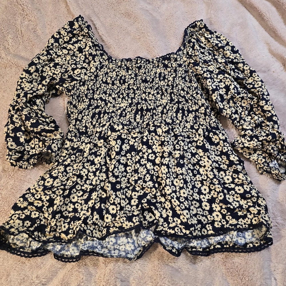 Maurices Black and Cream Floral Blouse - Picture 3 of 3